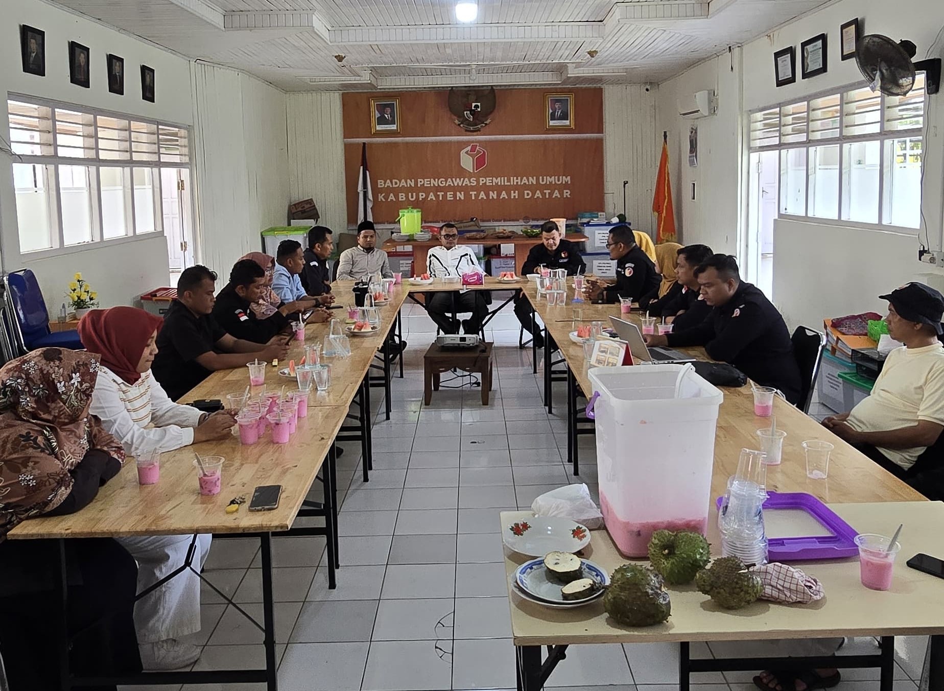 halal bi halal Bawaslu Tanah Datar