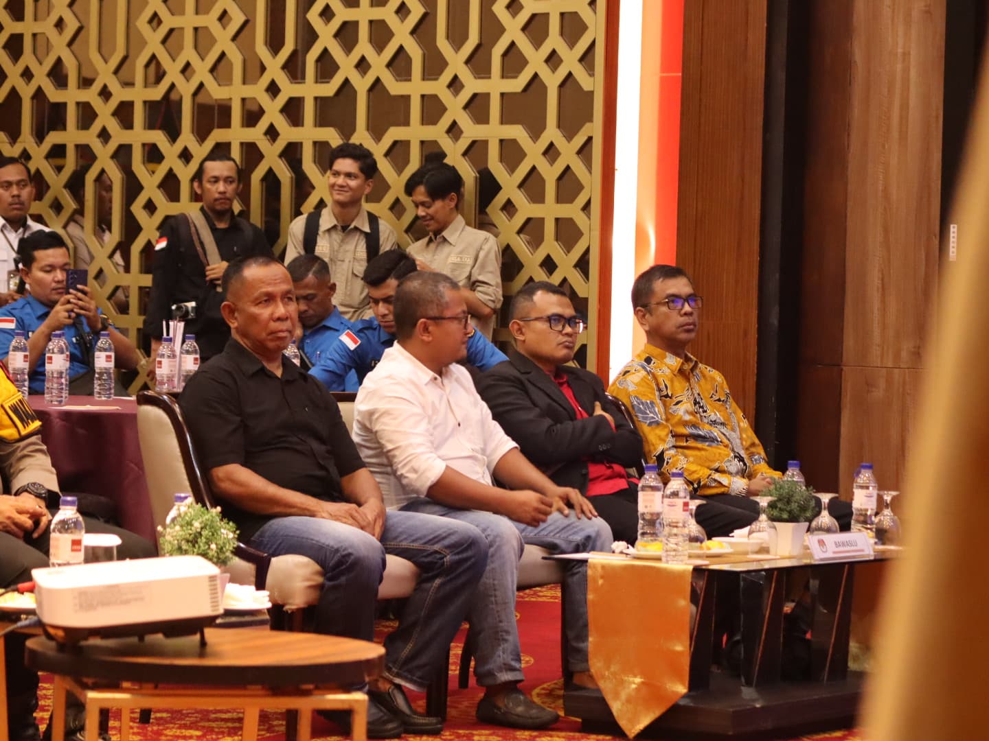 Rapat Pleno Terbuka Penetapan Pasangan Calon Terpilih Bupati dan Wakil Bupati Kab. Tanah Datar