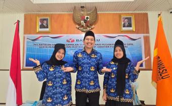 Pelantikan PNS Bawaslu Tanah Datar